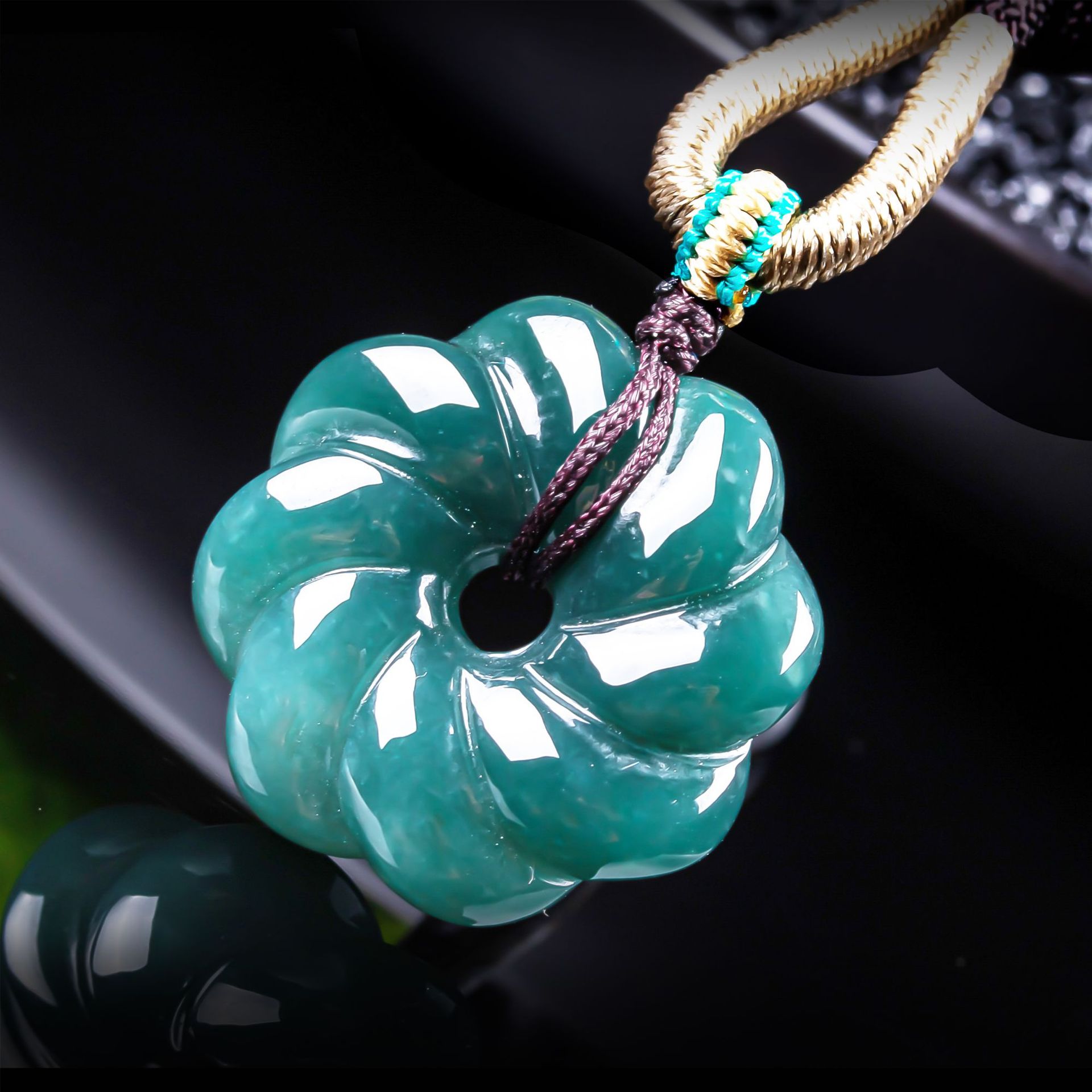 Colar com Pingente de Flor de  - Women Fashion Necklace avaliação e preço
