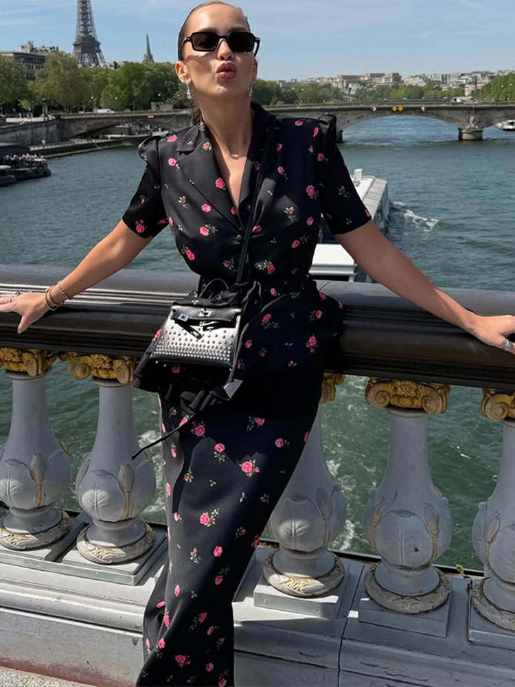 Conjunto Feminino Elegante de  - Women'S Fashion Trends Spring 2026 avaliação e preço