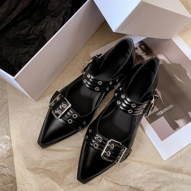 Sapatos femininos designer de  - Women Fashion Designer avaliação e preço